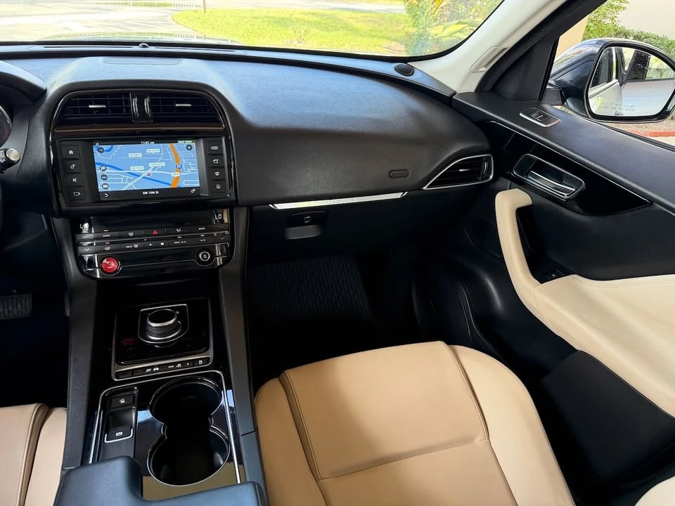 2017 Jaguar F-Pace - Image 14 of 20