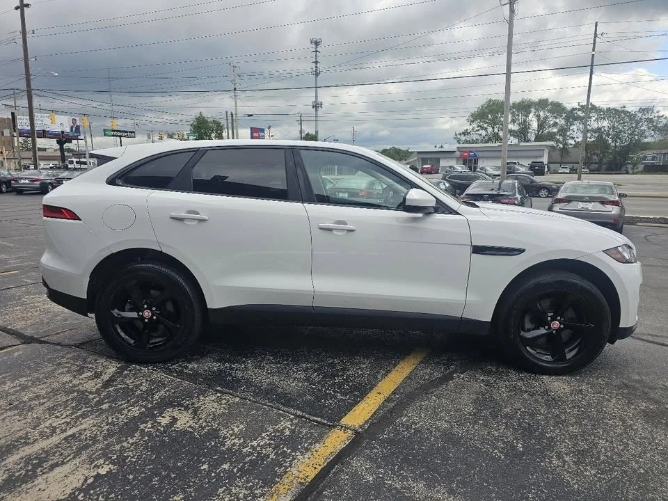 2017 Jaguar F-Pace - Image 4 of 19