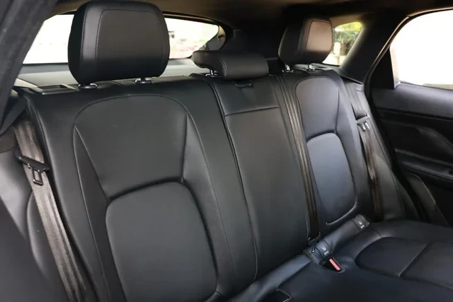 2017 Jaguar F-Pace - Image 16 of 19