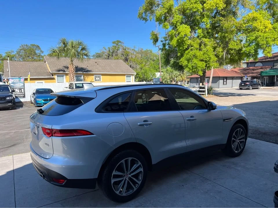 2017 Jaguar F-Pace - Image 8 of 18