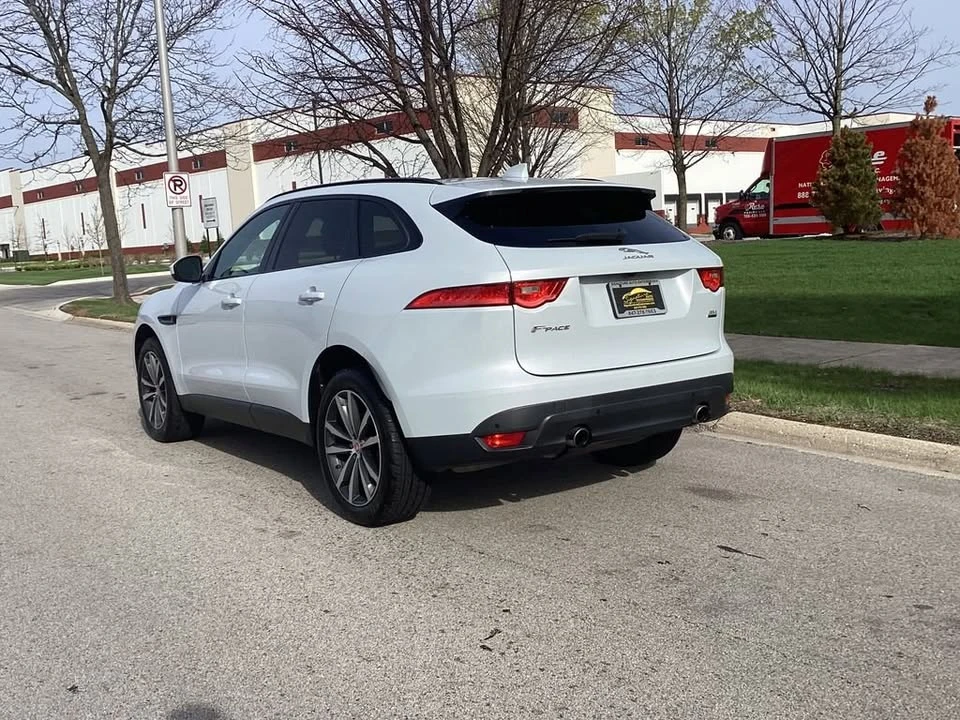 2017 Jaguar F-Pace - Image 7 of 20