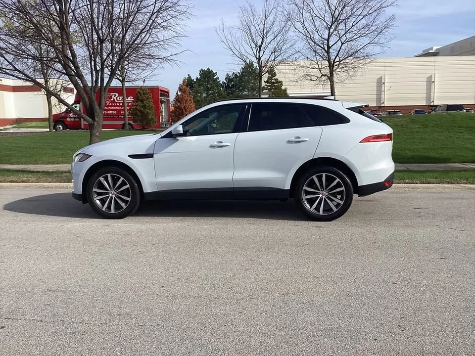 2017 Jaguar F-Pace - Image 8 of 20
