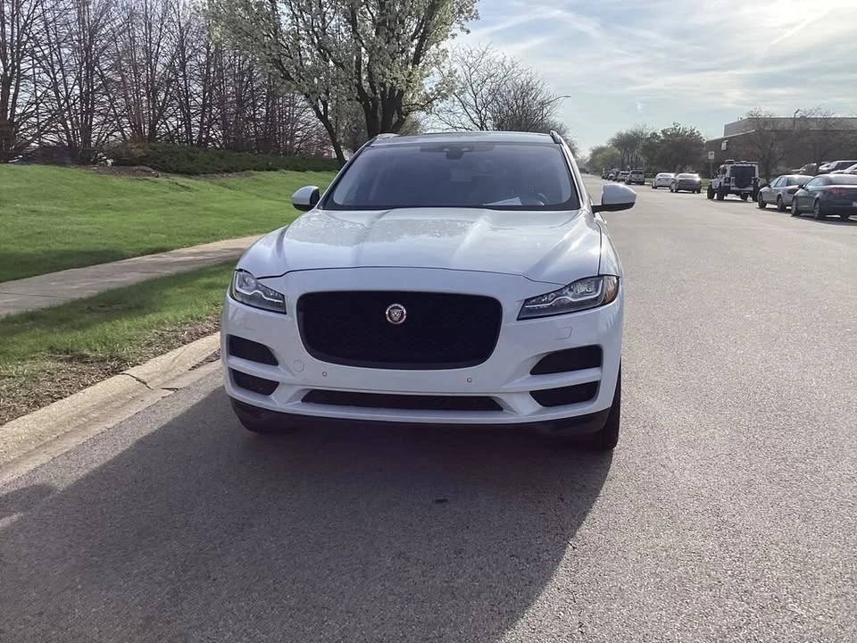 2017 Jaguar F-Pace - Image 2 of 20