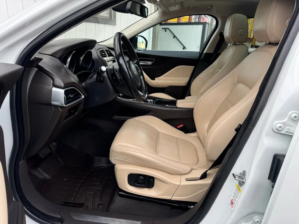 2017 Jaguar F-Pace - Image 13 of 20