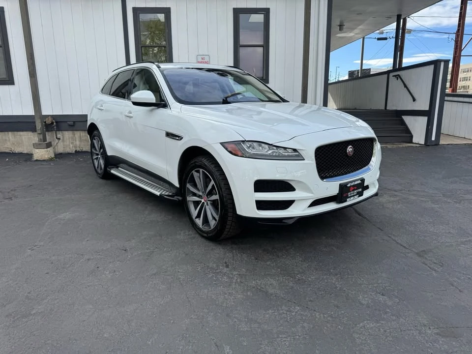 2017 Jaguar F-Pace - Image 4 of 20