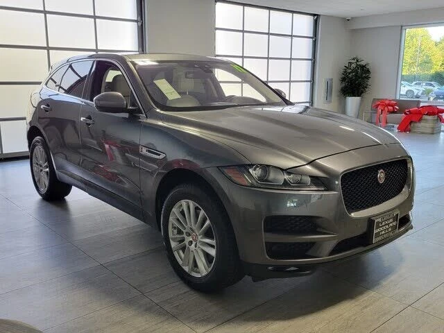 2017 Jaguar F-Pace - Image 7 of 19
