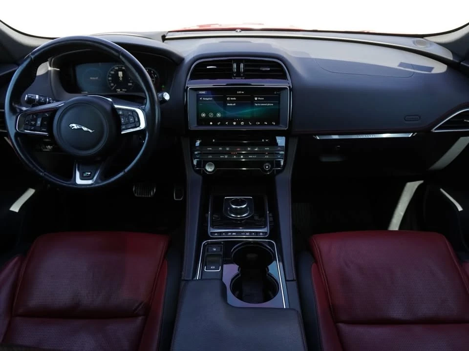 2017 Jaguar F-Pace - Image 14 of 20