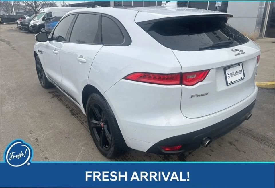 2017 Jaguar F-Pace - Image 3 of 9
