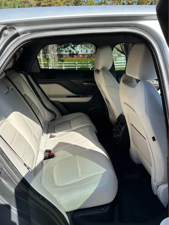 2017 Jaguar F-Pace - Image 12 of 17