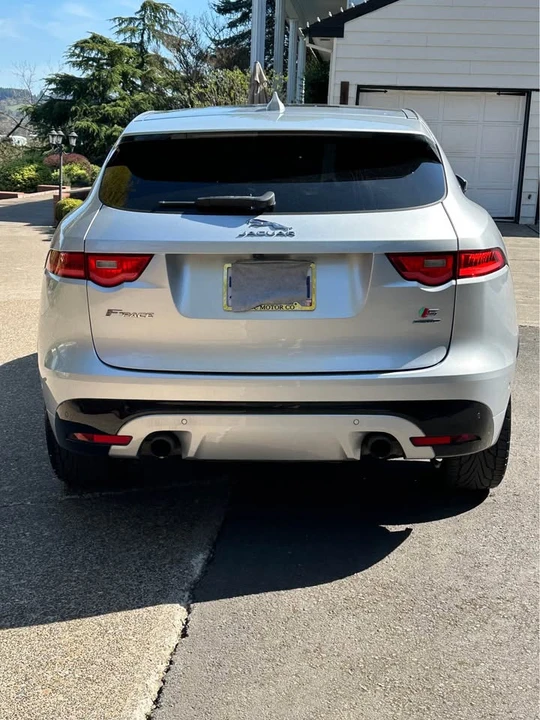 2017 Jaguar F-Pace - Image 4 of 17