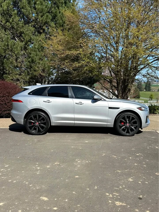 2017 Jaguar F-Pace - Image 7 of 17