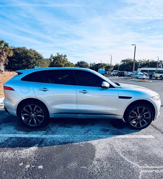 2017 Jaguar F-Pace - Image 4 of 16