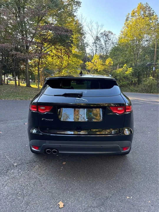 2017 Jaguar F-Pace - Image 6 of 14