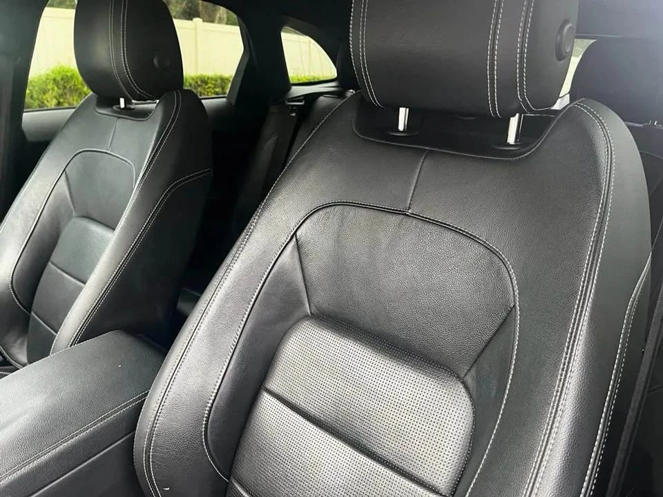 2017 Jaguar F-Pace - Image 8 of 15