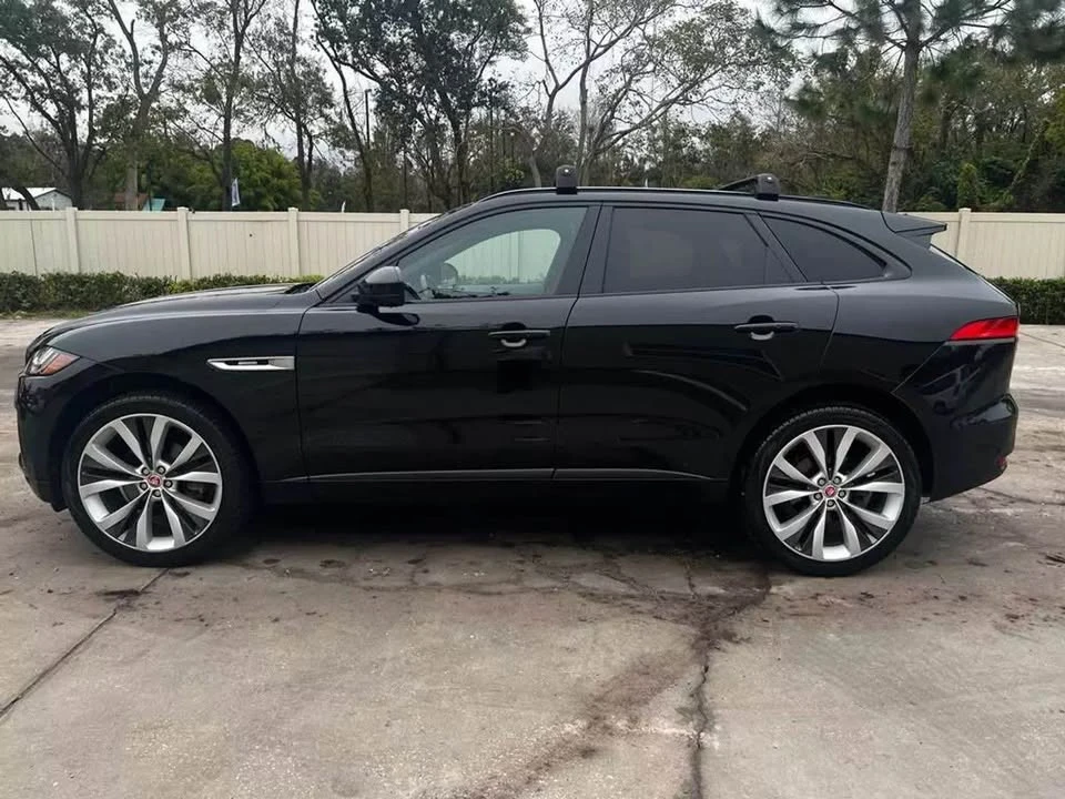 2017 Jaguar F-Pace - Image 12 of 15