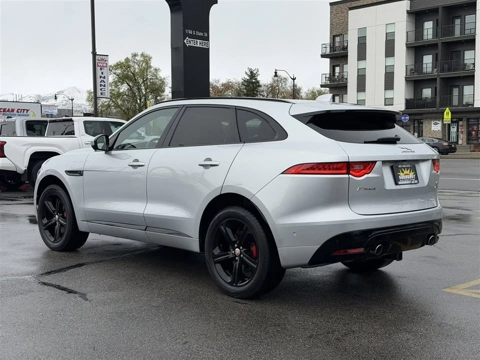 2017 Jaguar F-Pace - Image 3 of 14