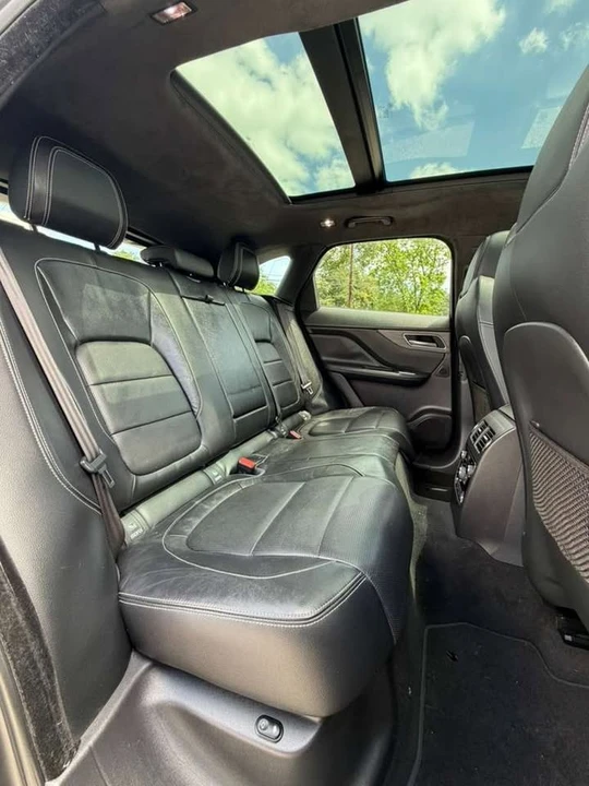 2017 Jaguar F-Pace - Image 14 of 15