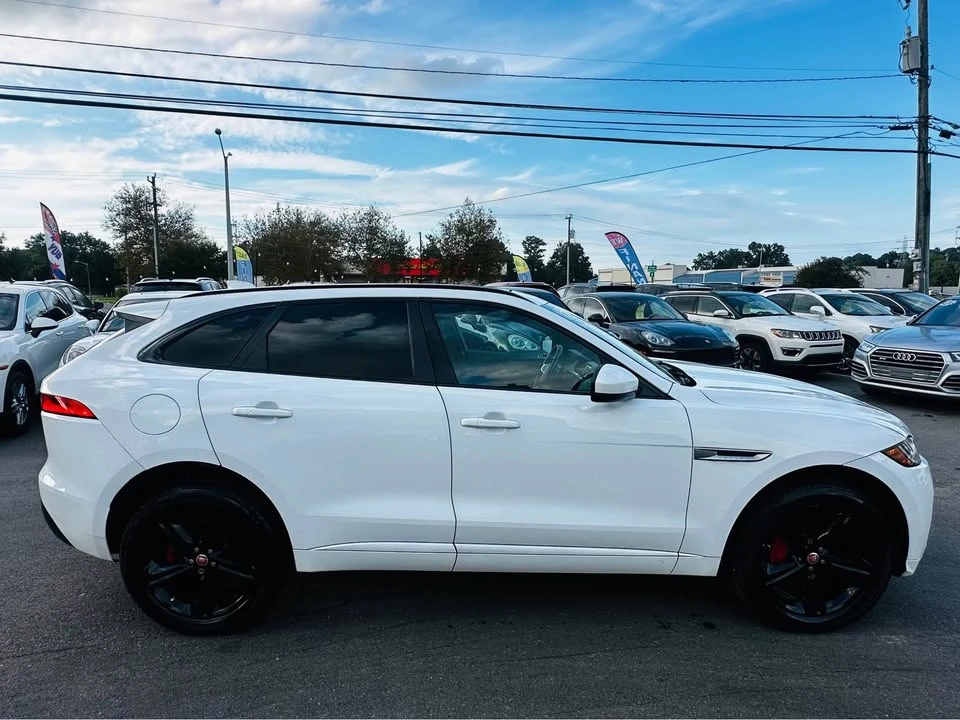 2017 Jaguar F-Pace - Image 6 of 20