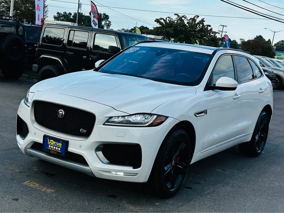 2017 Jaguar F-Pace - Image 3 of 20