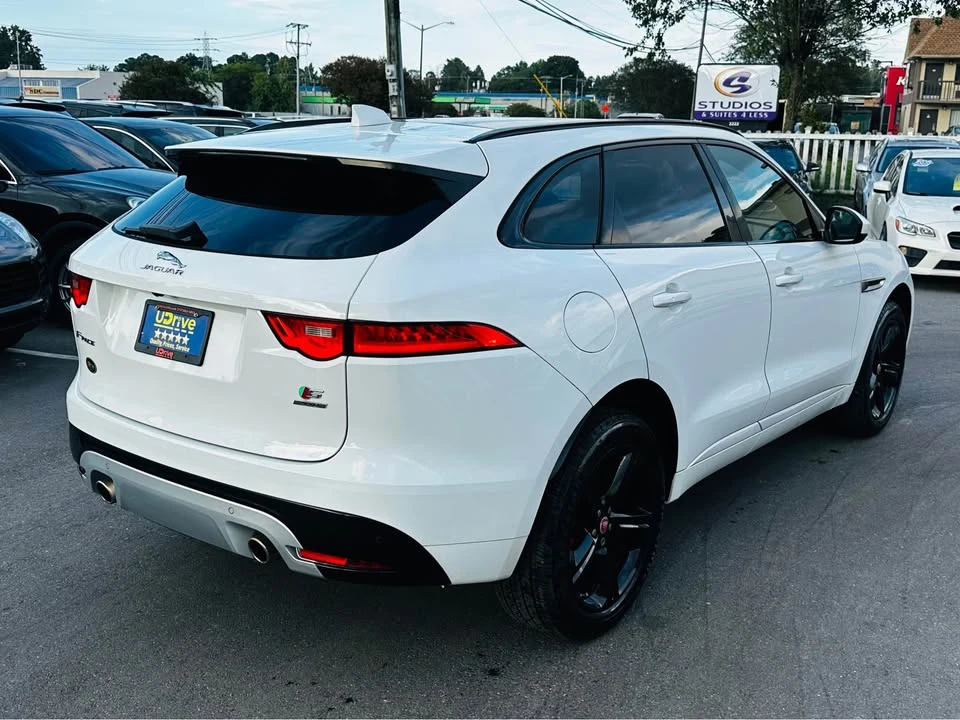 2017 Jaguar F-Pace - Image 7 of 20