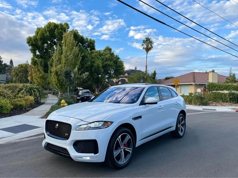 2017 Jaguar F-Pace - Image 3 of 18