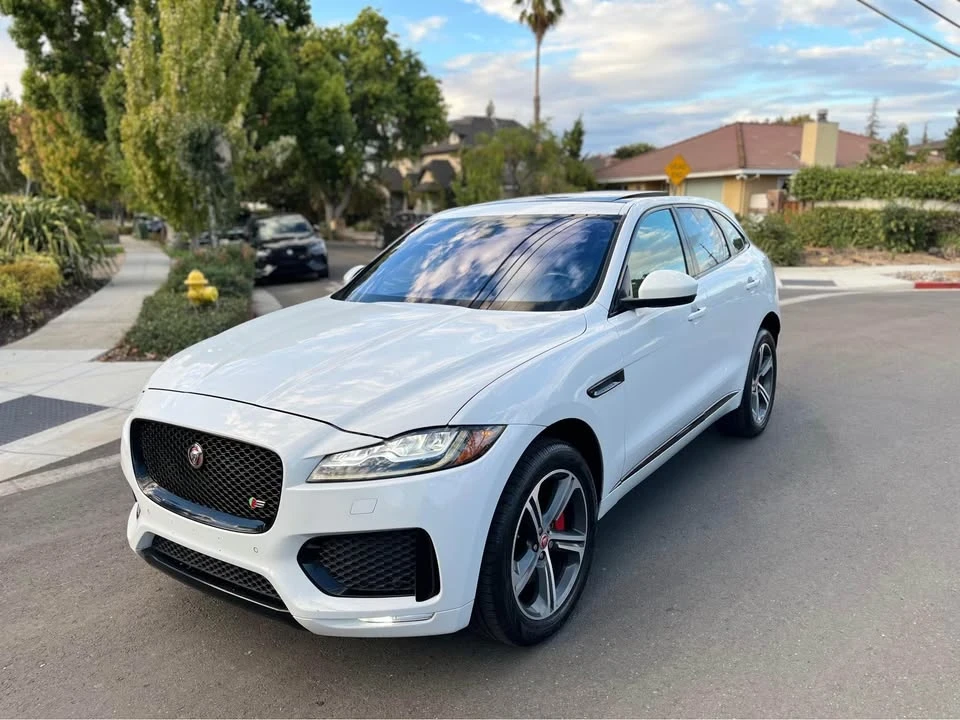 2017 Jaguar F-Pace - Image 2 of 18