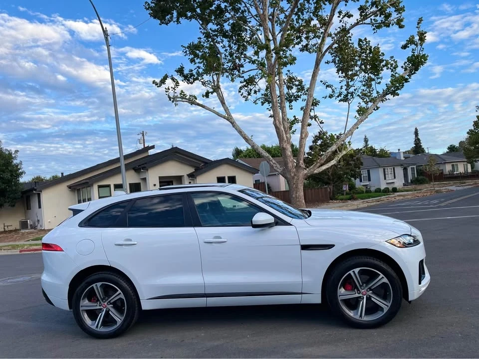 2017 Jaguar F-Pace - Image 6 of 18