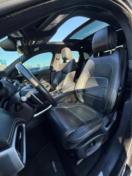 2017 Jaguar F-Pace - Image 10 of 11