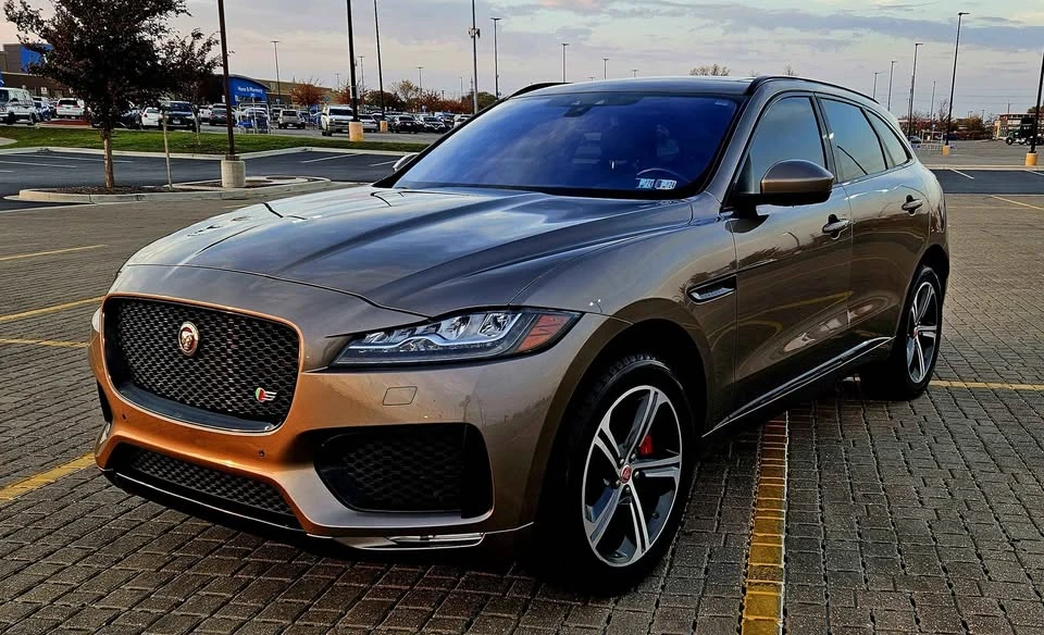 2017 Jaguar F-Pace - Image 16 of 19