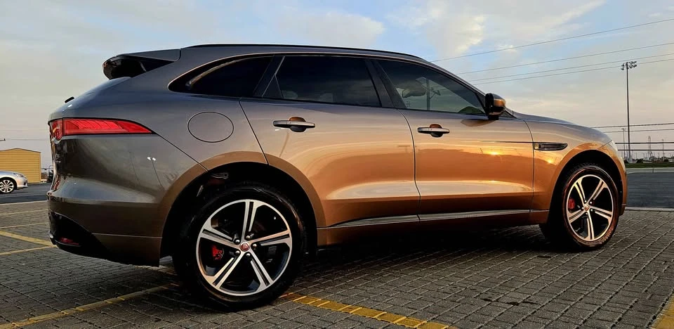 2017 Jaguar F-Pace - Image 19 of 19