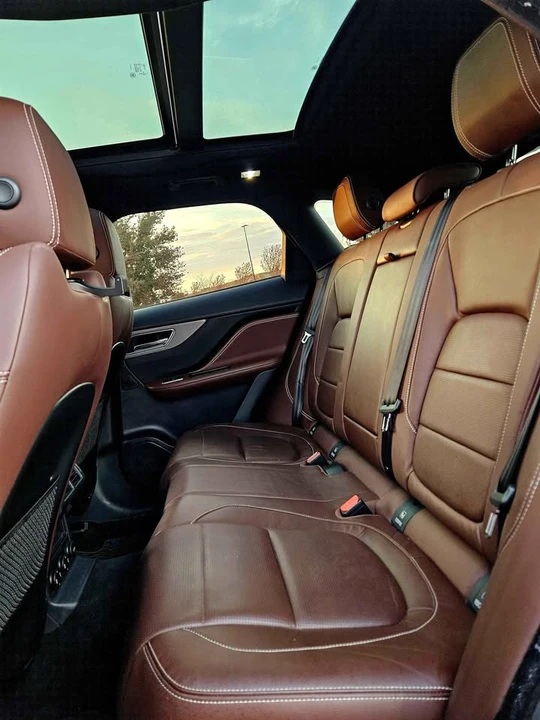2017 Jaguar F-Pace - Image 2 of 19