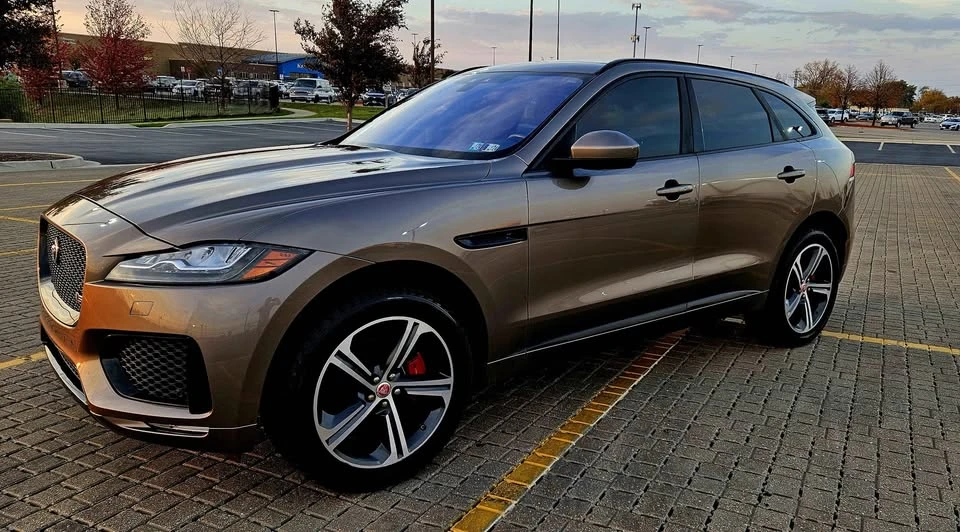 2017 Jaguar F-Pace - Image 8 of 19