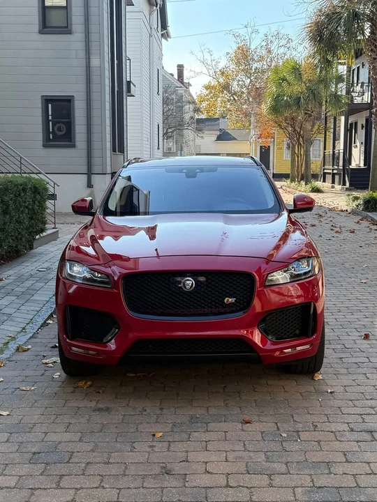 2017 Jaguar F-Pace - Image 3 of 20