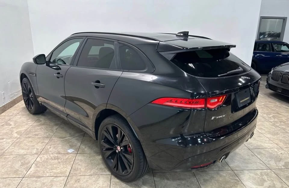 2017 Jaguar F-Pace - Image 2 of 16
