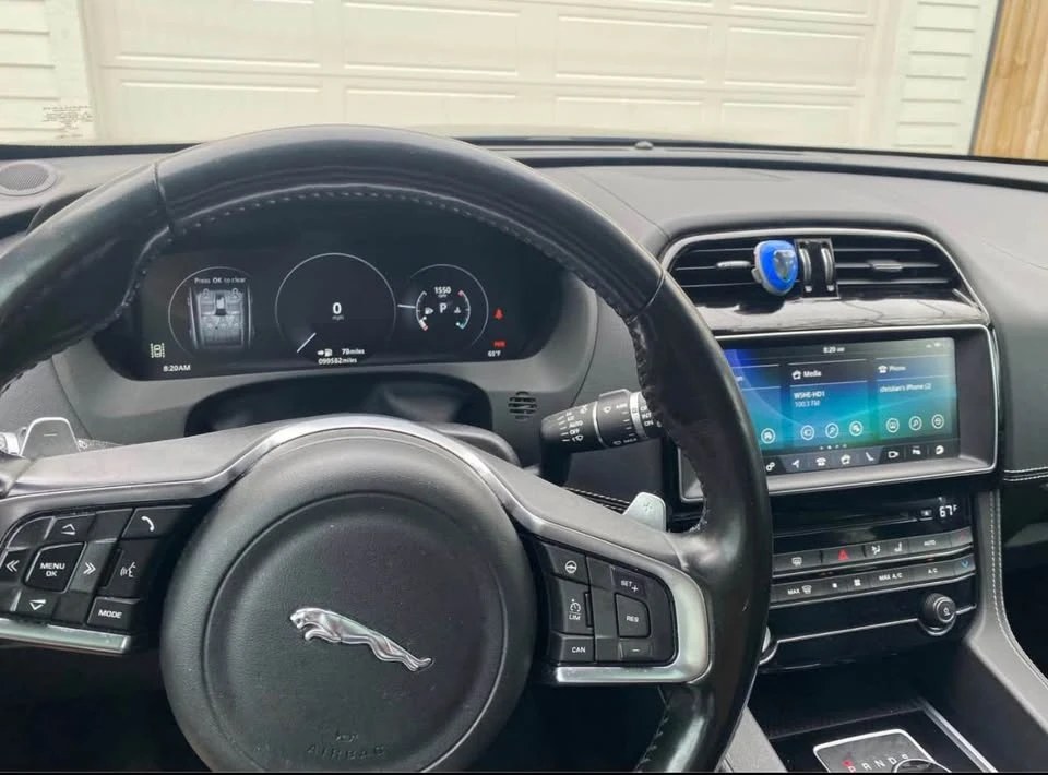 2017 Jaguar F-Pace - Image 4 of 6