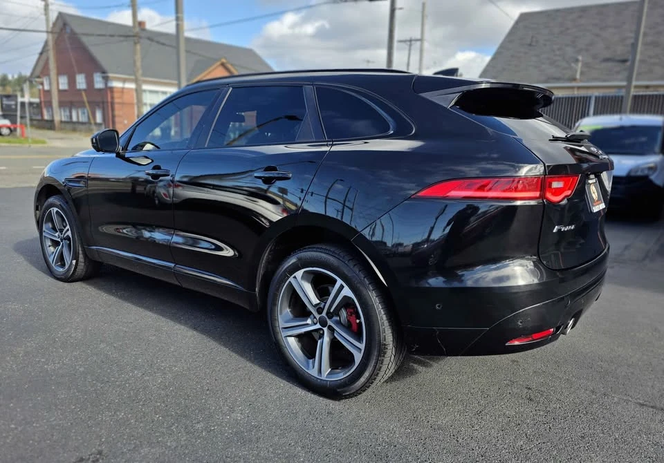 2017 Jaguar F-Pace - Image 3 of 19
