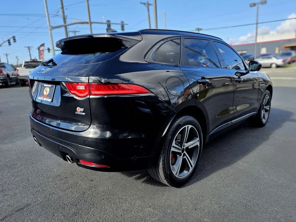 2017 Jaguar F-Pace - Image 5 of 19