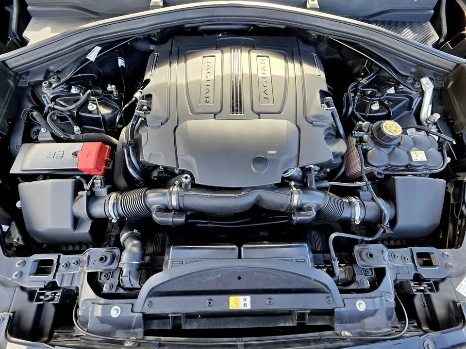 2017 Jaguar F-Pace - Image 19 of 19