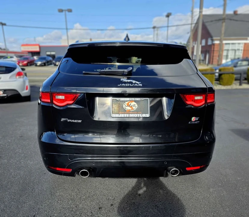 2017 Jaguar F-Pace - Image 4 of 19