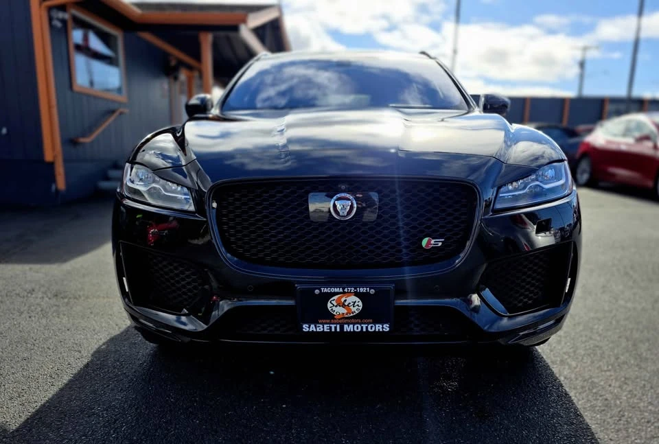 2017 Jaguar F-Pace - Image 8 of 19