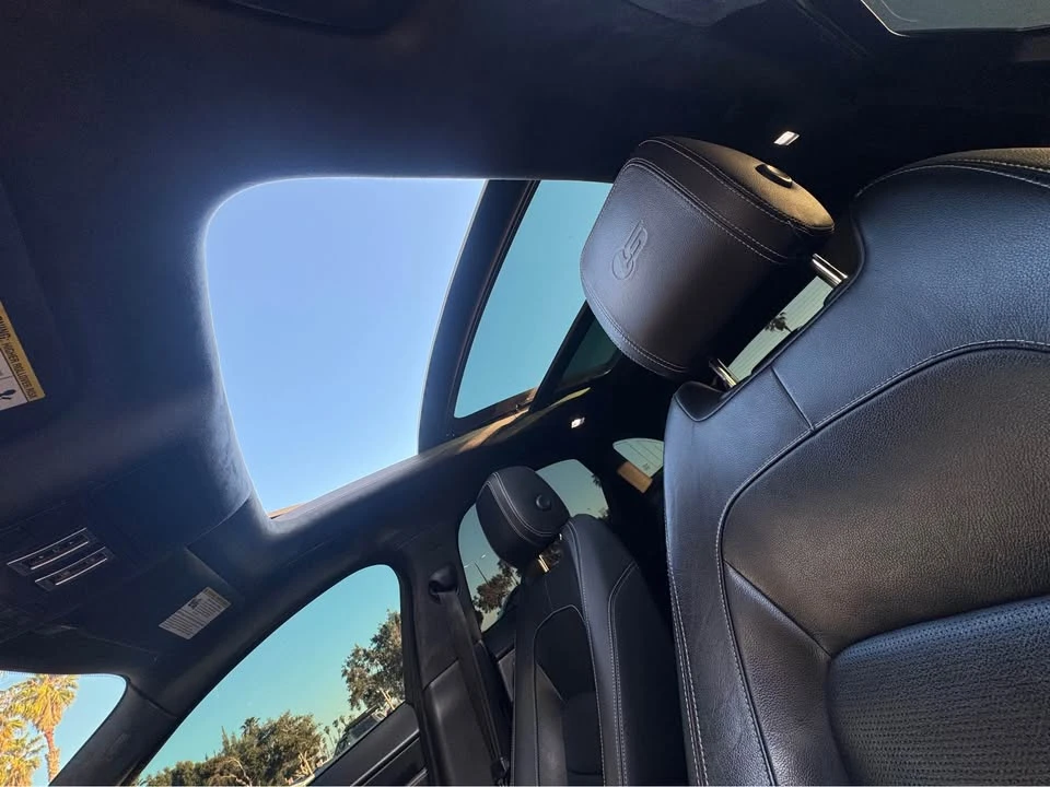 2017 Jaguar F-Pace - Image 7 of 16