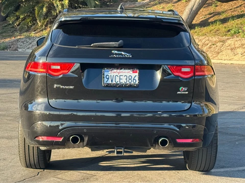 2017 Jaguar F-Pace - Image 4 of 16