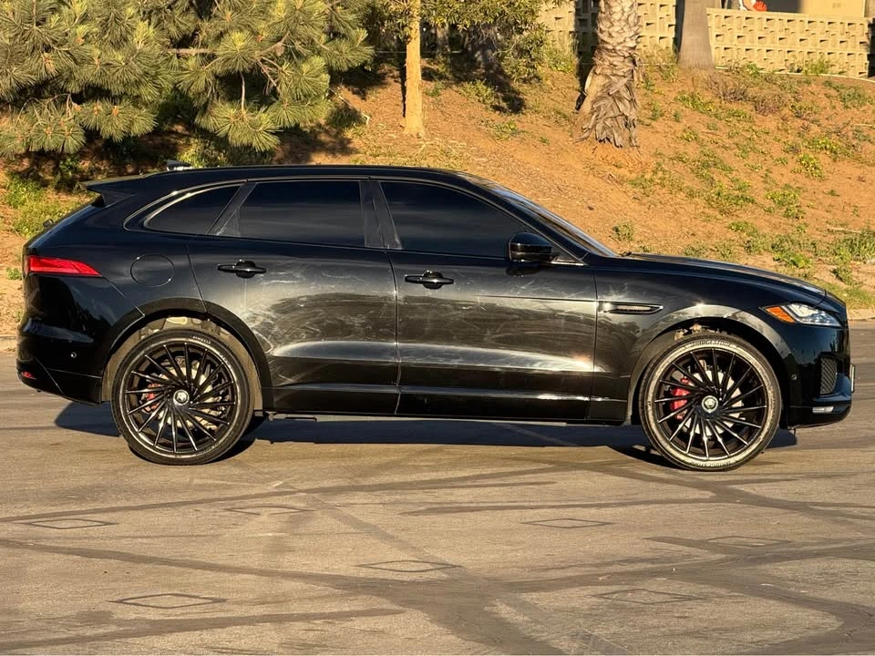 2017 Jaguar F-Pace - Image 5 of 16