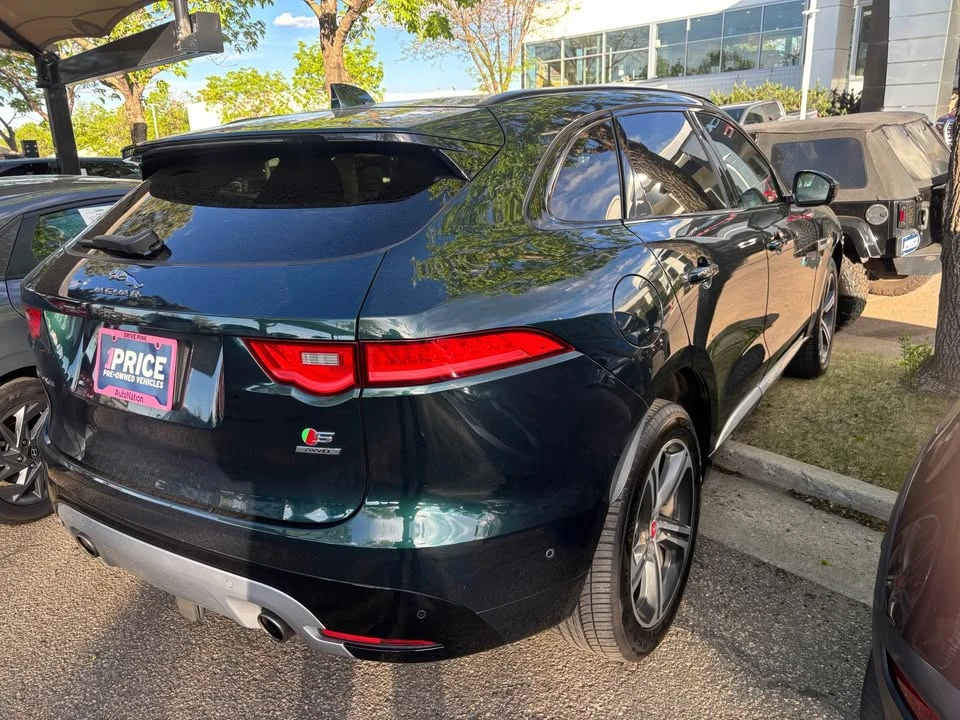 2017 Jaguar F-Pace - Image 3 of 5