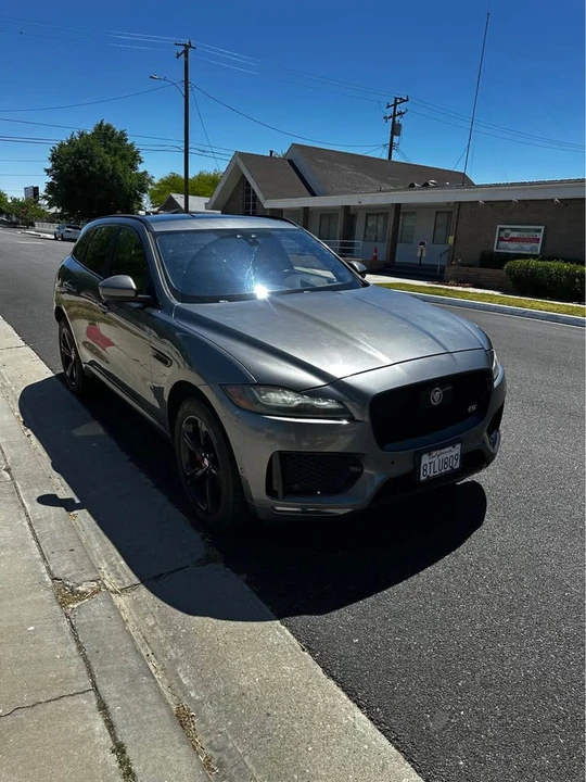 2017 Jaguar F-Pace - Image 4 of 5