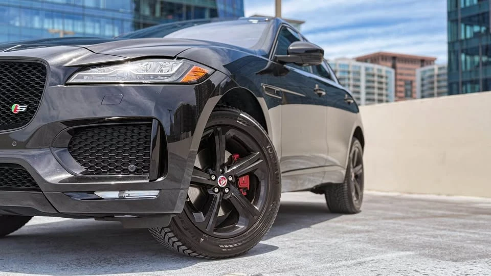 2017 Jaguar F-Pace - Image 4 of 20