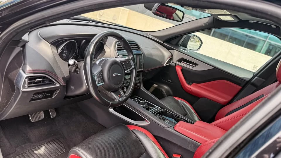 2017 Jaguar F-Pace - Image 12 of 20