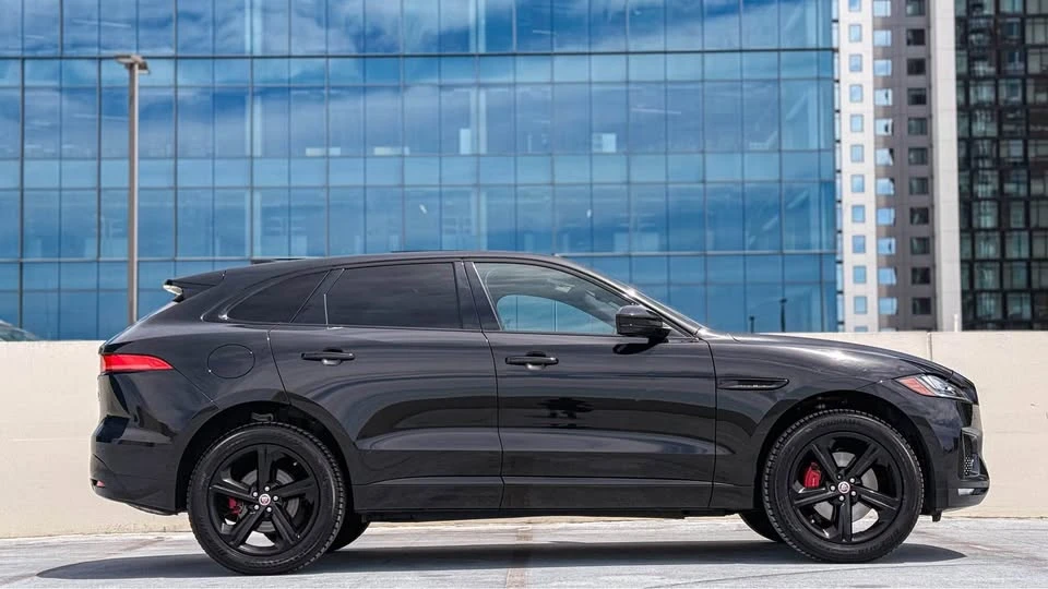2017 Jaguar F-Pace - Image 10 of 20