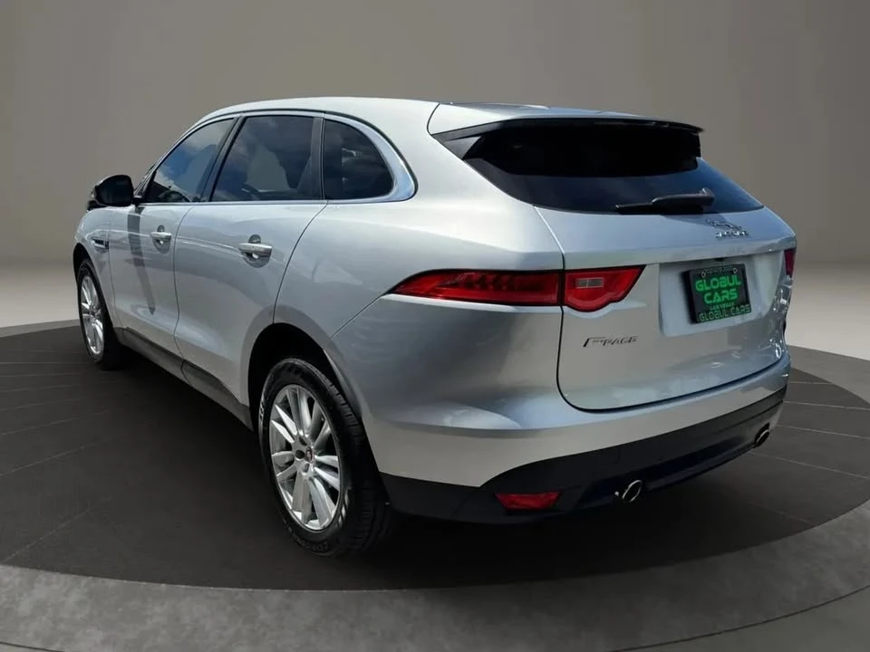2017 Jaguar F-Pace - Image 5 of 13