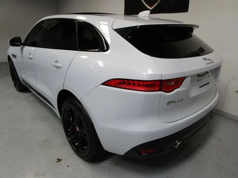 2017 Jaguar F-Pace - Image 5 of 20